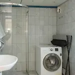 Nyaraló Awesome In With 3 Bedrooms And Internet